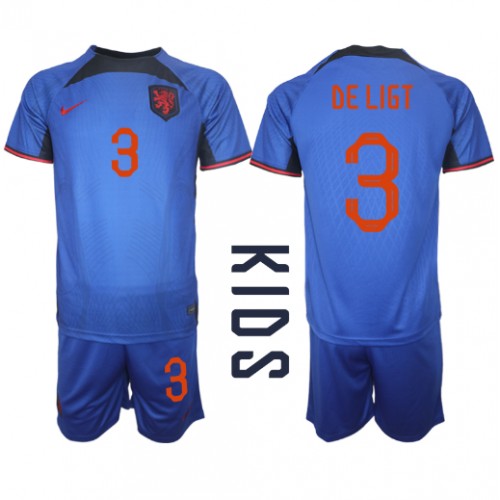 Dres Nizozemska Matthijs de Ligt #3 Gostujuci za djecu SP 2022 Kratak Rukav (+ kratke hlače)